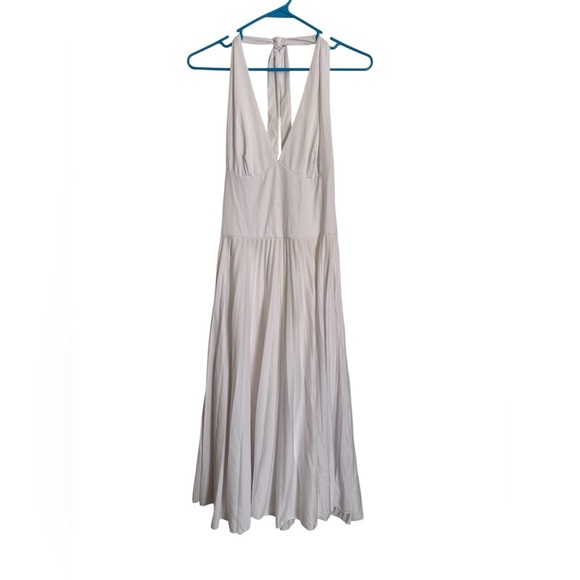 Chic White Backless Halter Dress - Picture 3 of 7